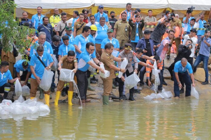 76c057f27eeb691d0ba724e7ea6ea651