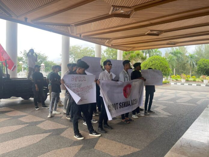 aae246c43ad9ed14cc2beadd87eca580