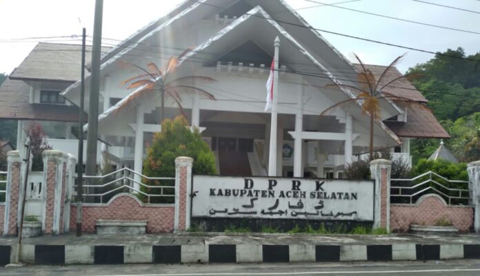 ec4ca1e8b57b9479ec65fef7bce092e8