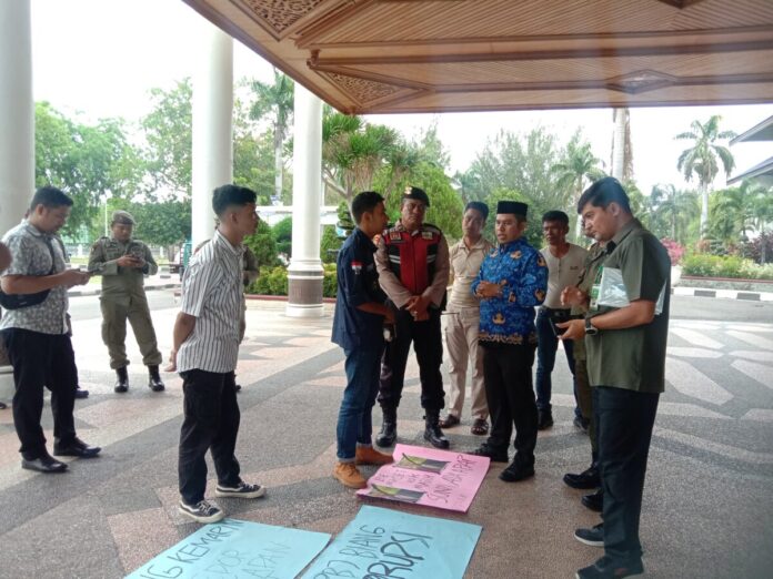 dcd792a839e4010e8c40c735f343ab73