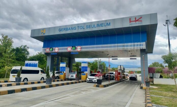 5b97a3931891a916e928620f41630a92