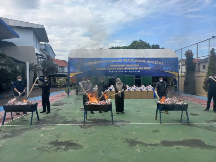 f6782c4cc87c76ae4f02a4b3768c775e