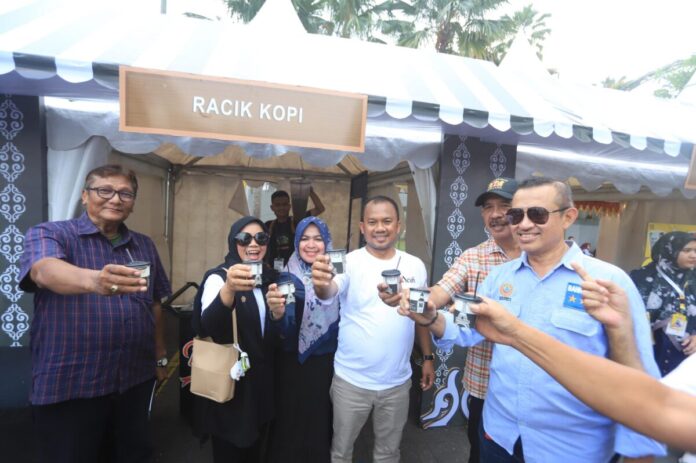 d9a0afe5a9f769697fa6d4169f8ca8a2