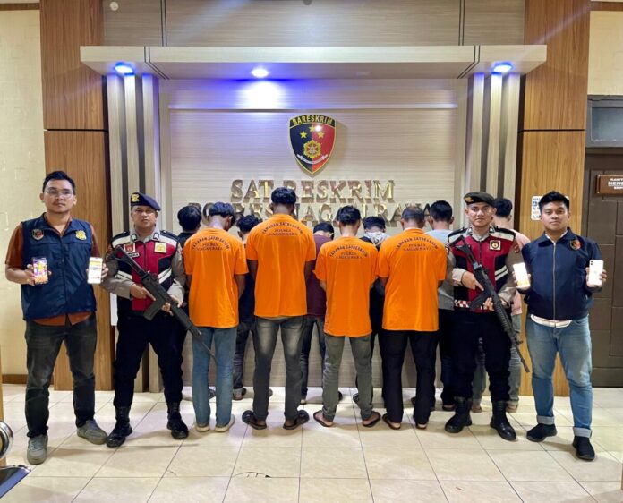 0e9526dc5e98f04dad4fecc6858d72b9