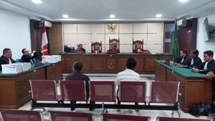 91219cd3c9a45a697170b98bbe7b7c92