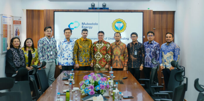 0bf409229d724759dc971e2f5382f38f