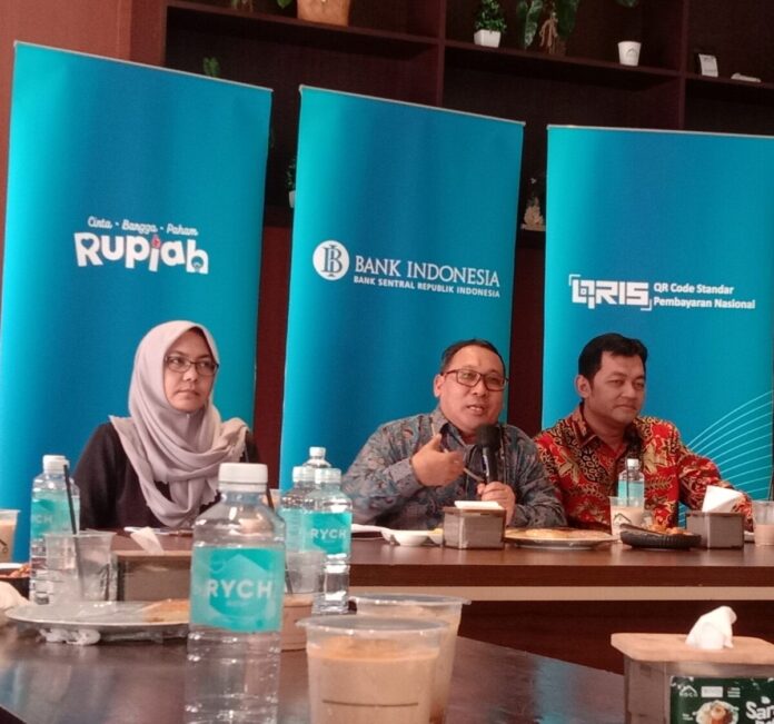 f3ce0ad7b7fb7fd0c72b5f558c6f35dd