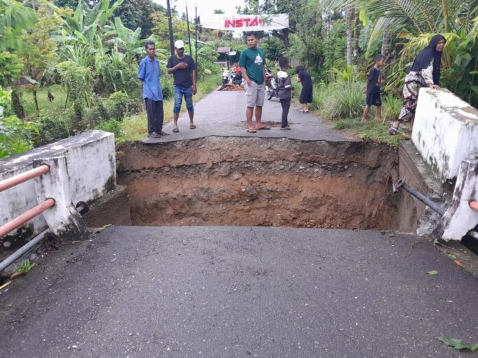 889af7c08d40200be899cc1f73650740