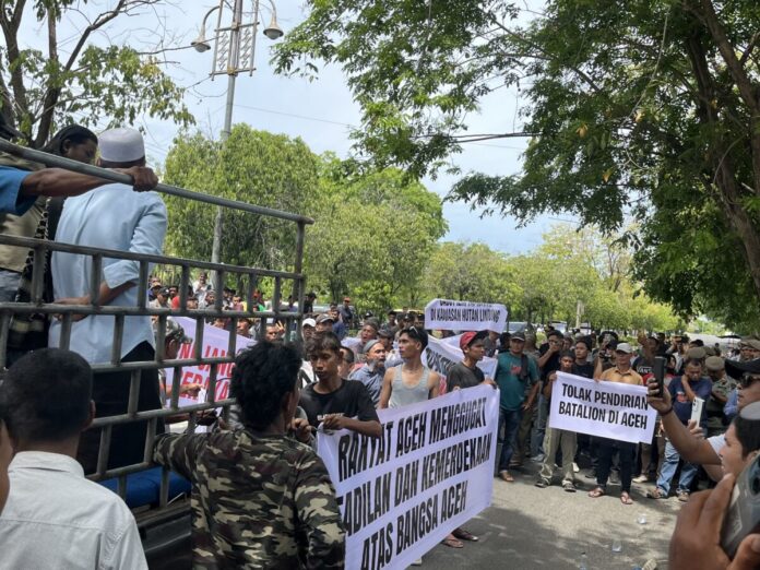 24c2be2fc309d065d0cf8aeb7356db42