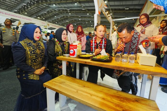 3332c58ce97792075fcd3551fe2829dc