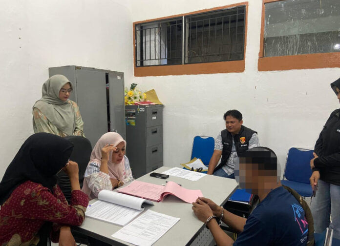 ed5723877bd153df8ea294a5a549d8a0