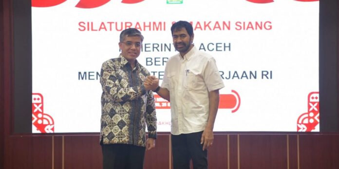 6c1e63b22ac209e111eaf92de23ea649