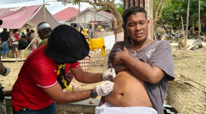 Nakes Abdya Buka Pos Kesehatan di Aceh Tamiang